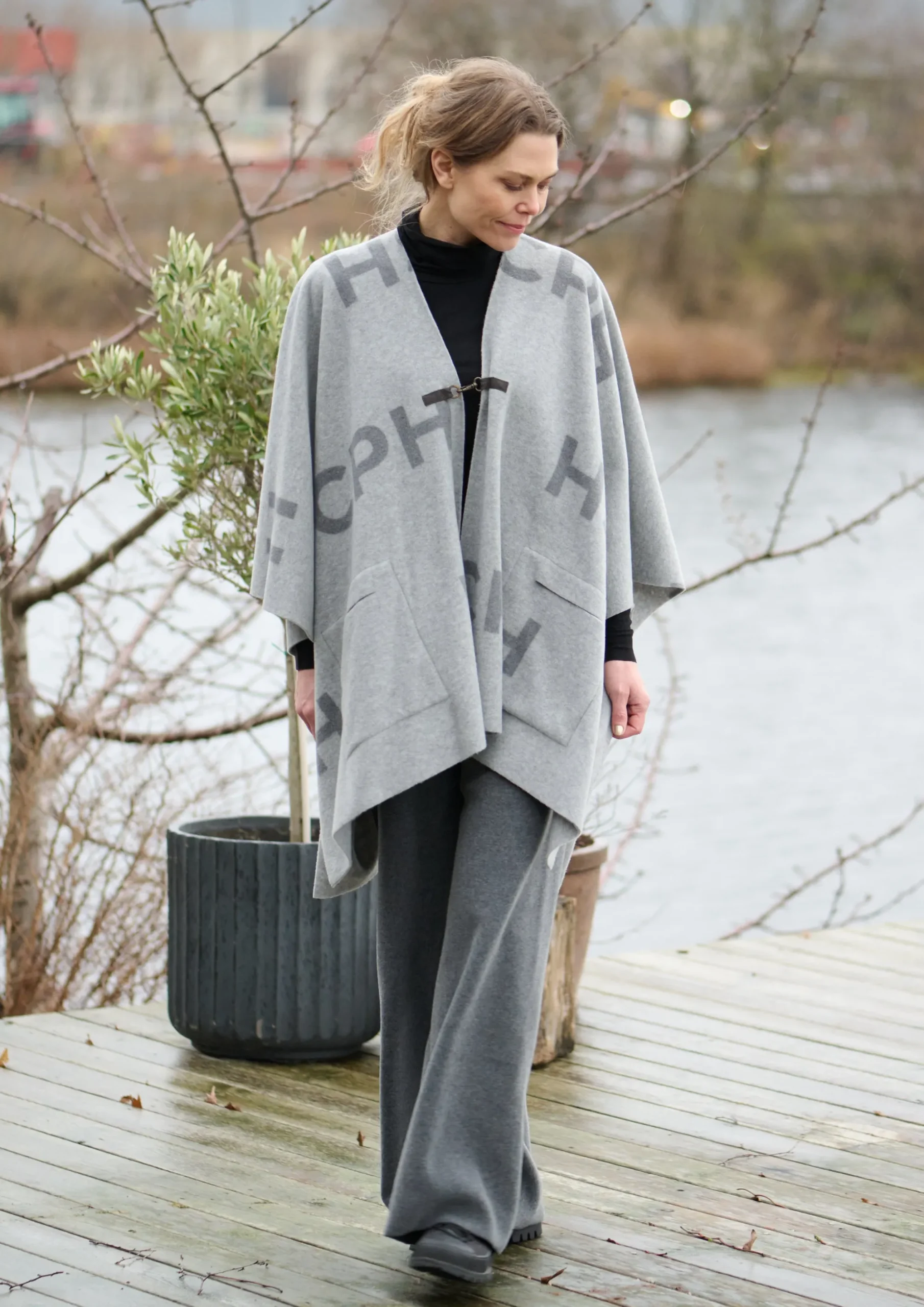 Henriette Steffensen Copenhagen CAPE | 4120P HSCPH PRINT Fashion