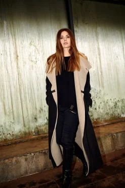 Henriette Steffensen Copenhagen TRENCHCOAT AUS DOPPELLAGIGEM FLEECE | 7145 SOFT BLACK/SAND Best